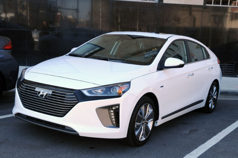 HYUNDAI IONIQ 2017 en Durham