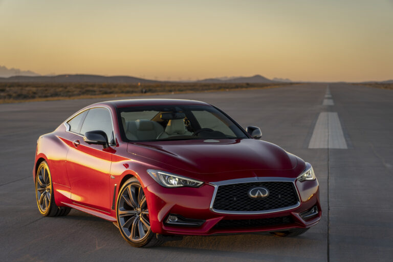 INFINITI Q60 2020 RED SPORT 400