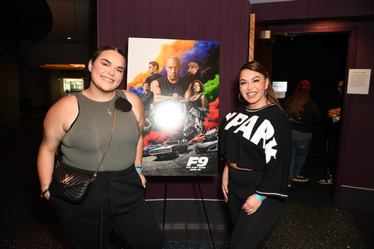 Jenicka Lopez y Chiquis Rivera en estreno de F9