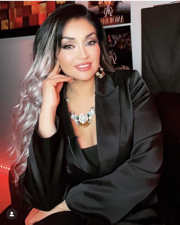 Mya Abud nuevo tema
