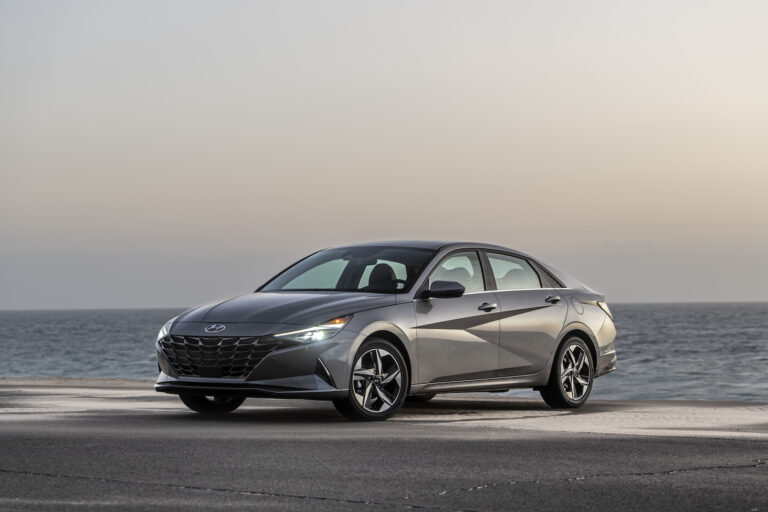 HYUNDAI Elantra Hybrid Limited 2023