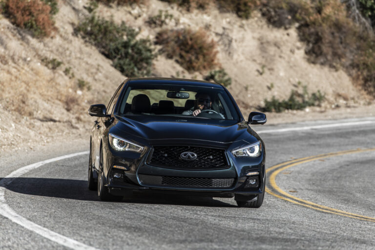 INFINITI Q50 Red Sport 400 AWD 2023