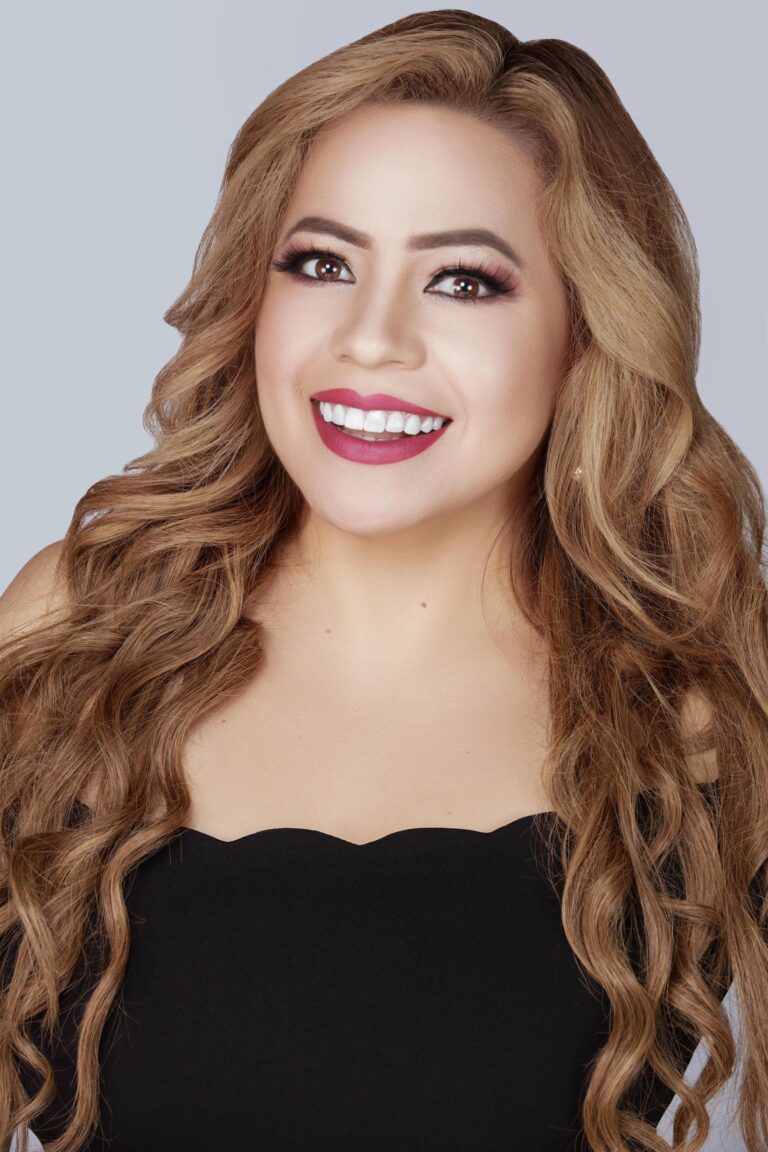 Vicky Contreras talento mexicano