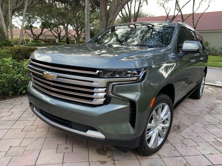Chevy Suburban High Country 2023