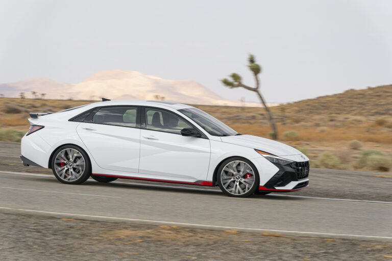 HYUNDAI Elantra 2022