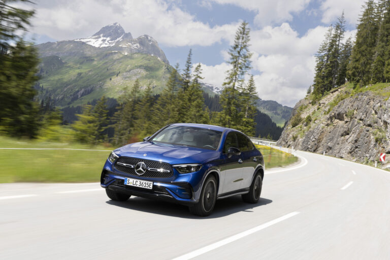 Mercedes-Benz GLC300 2024