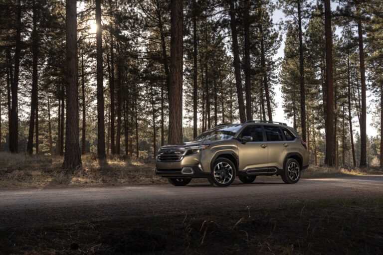 SUBARU Forester 2025