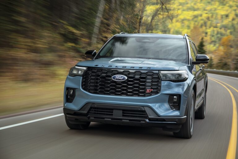 FORD EXPLORER 2025