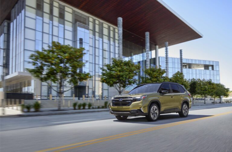 SUV Subaru Forester Hybrid Limited 2025